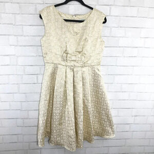 Geode - Modcloth Gold Geometric Pleated Fit & Flare Midi Dress Women’s Large